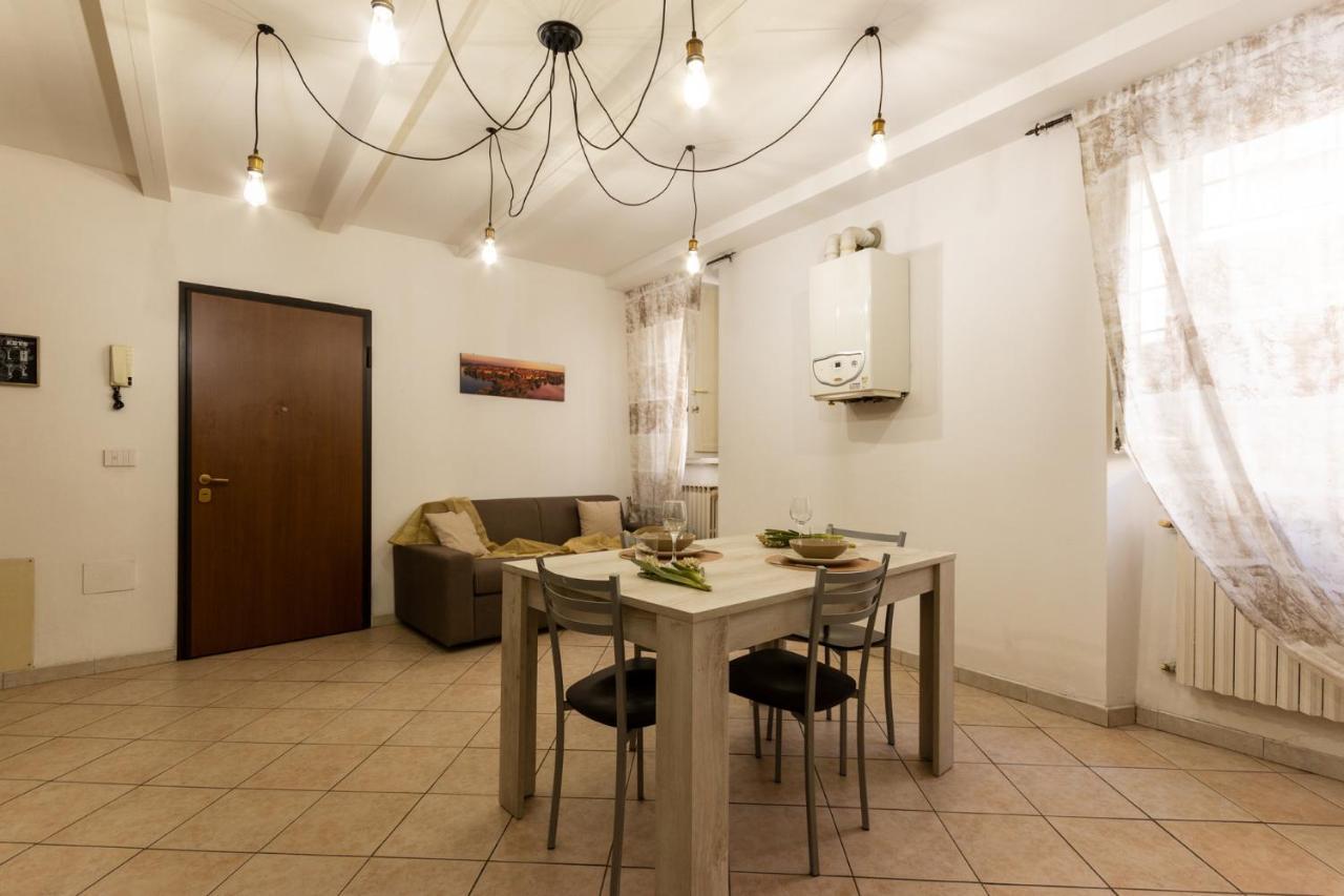 Suite Garibaldi - Smart Holiday Mantova Ngoại thất bức ảnh